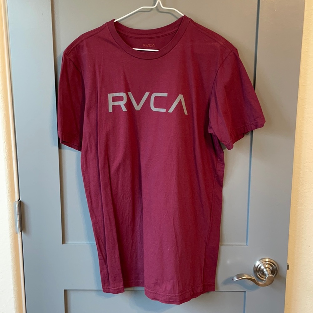 RVCA Men’s Medium shirt